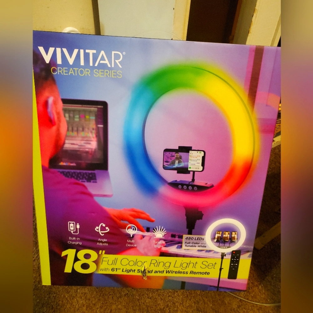 VIVITAR CREATOR SERIES 18" RING LIGHT